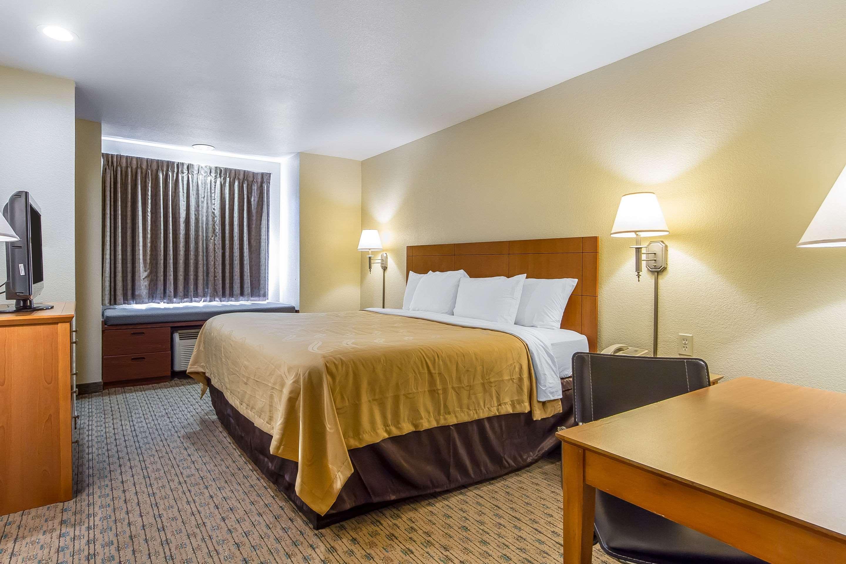 Quality Inn & Suites サンタローザ エクステリア 写真