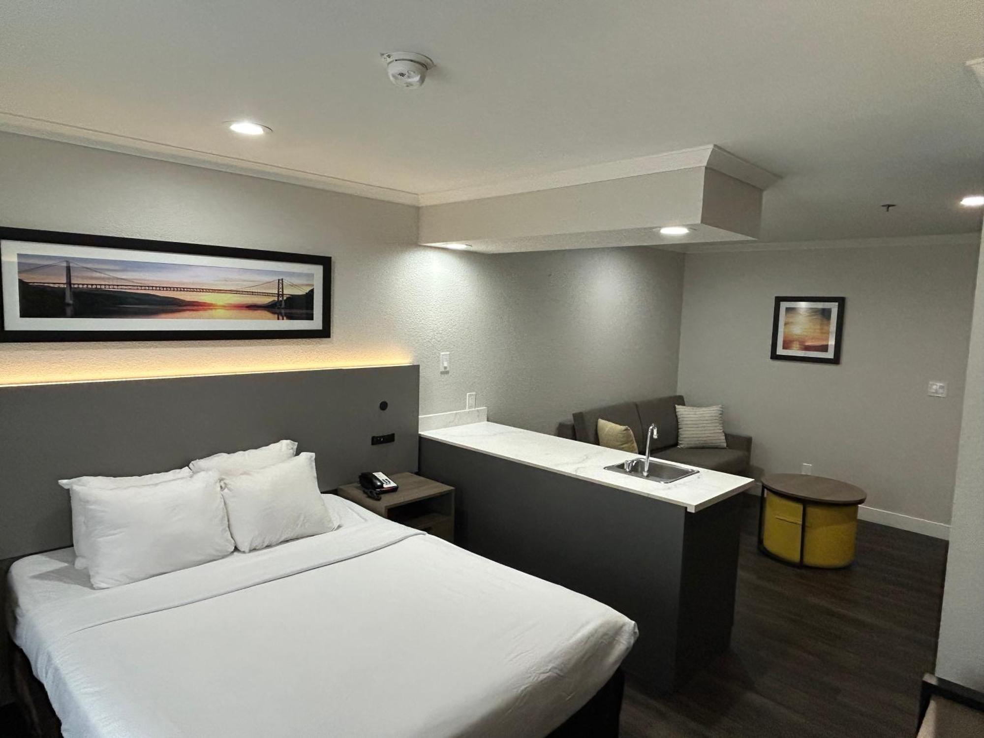 Quality Inn & Suites サンタローザ エクステリア 写真