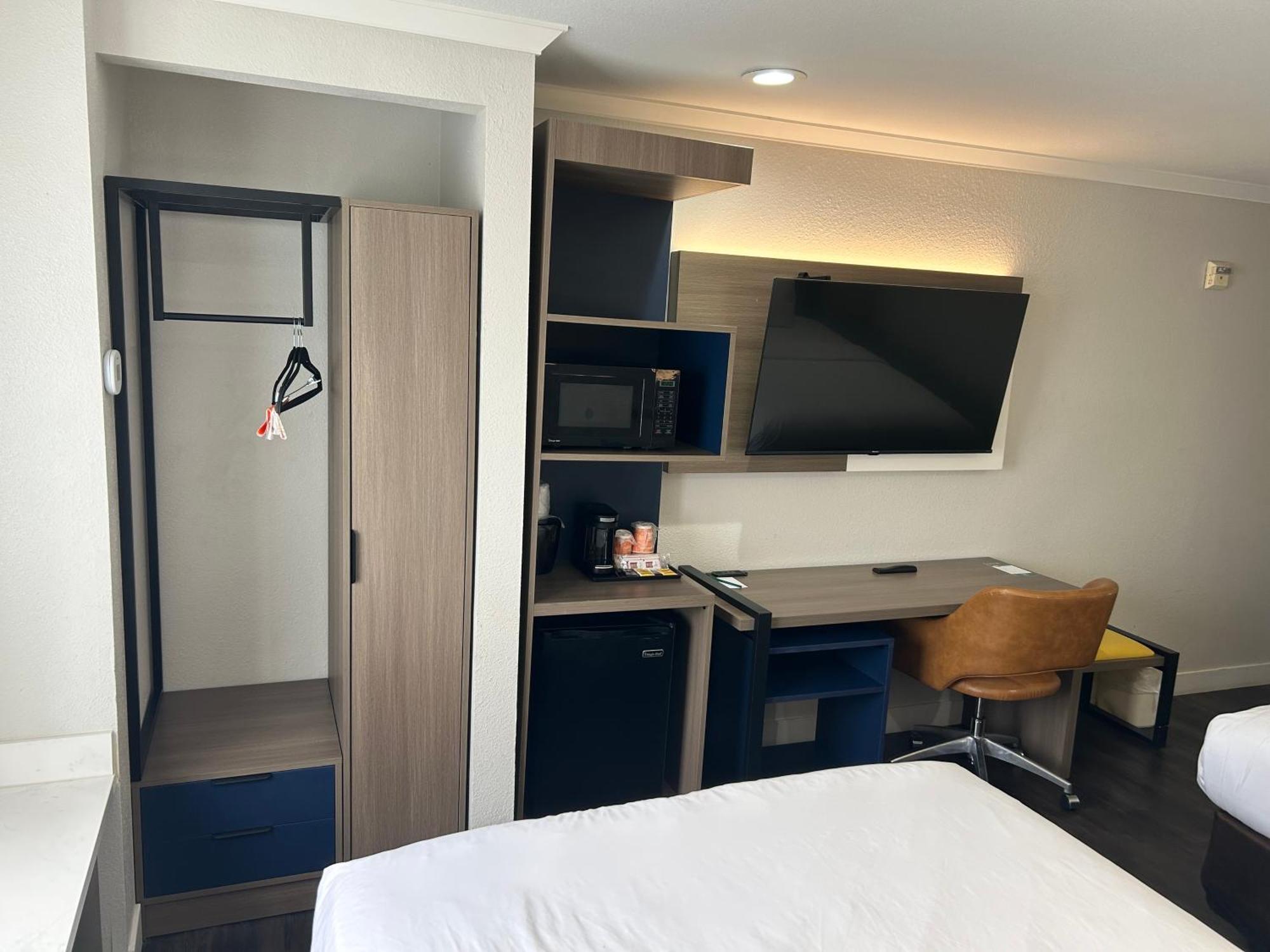 Quality Inn & Suites サンタローザ エクステリア 写真